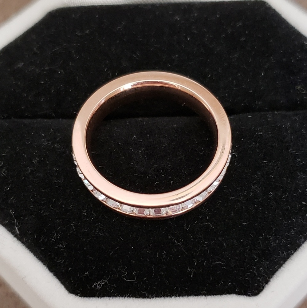 Geometric Ring Rose Gold Ring Filled - Picture 4 of 5